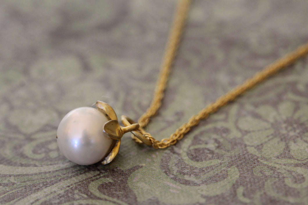 Pearl Flower Necklace